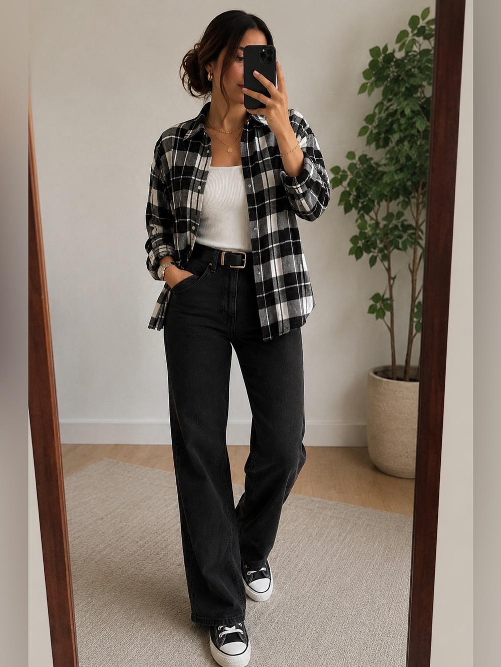 Banana Republic Boyfriend Fit Plaid Button Down Shirt Black White Size S